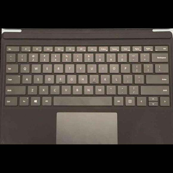 MICROSOFT SURFACE PRO 7 BUNDLE - Picture 3 of 7